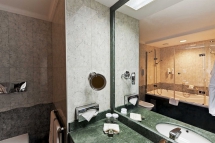 1205182_252_b 1205182_252_b